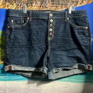 Torrid denim cut off shorts - size 18- dark wash blue